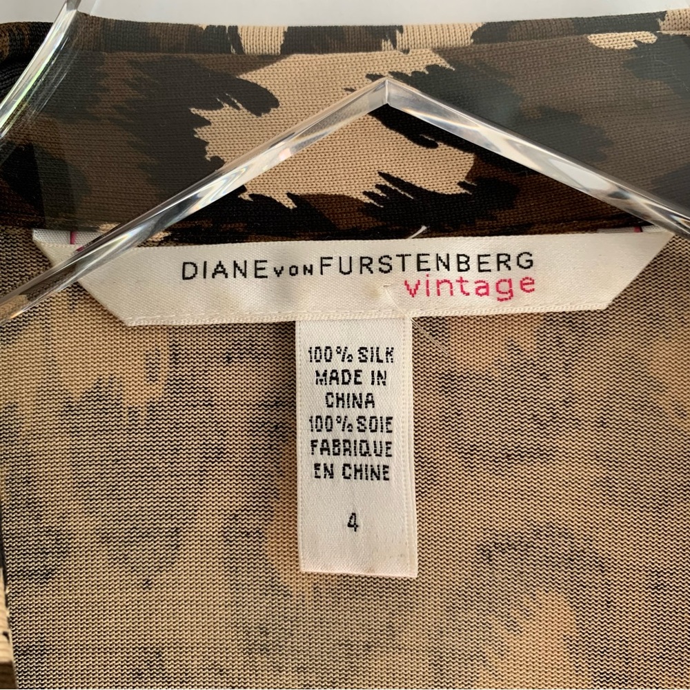 DVF Diane Von Furstenberg Jill Wrap Silk top in Leopard Print - Picture 4 of 11